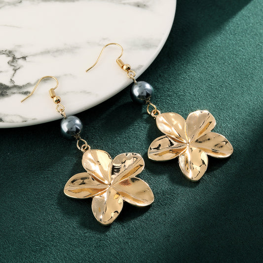 Hawaiian Shell Pearl Flower Earrings