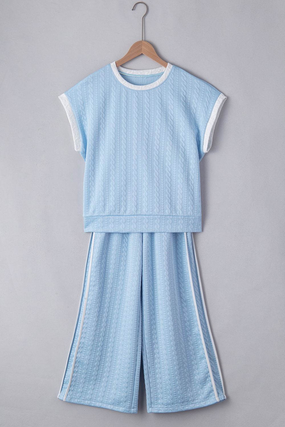 17b54fd0-e801-4862-82a2-e340dfef7012-Max