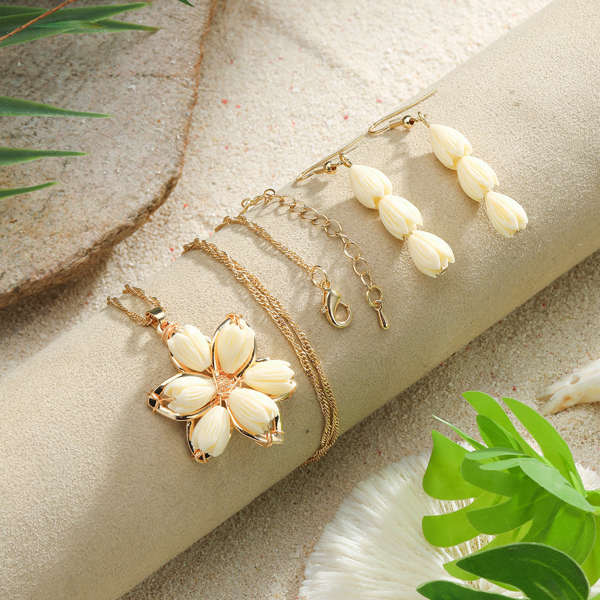 Hawaiian Pikake Earrings